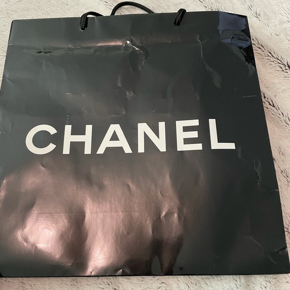 Bundle of authentic Chanel boxes, bags & ribbons - Picture 4 of 10